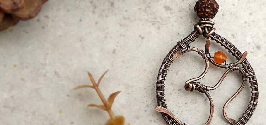 Wire jewelry tutorial to create wire wrap pendant using gemstone crystal by artsvillehandcrafted. Instant download PDF file